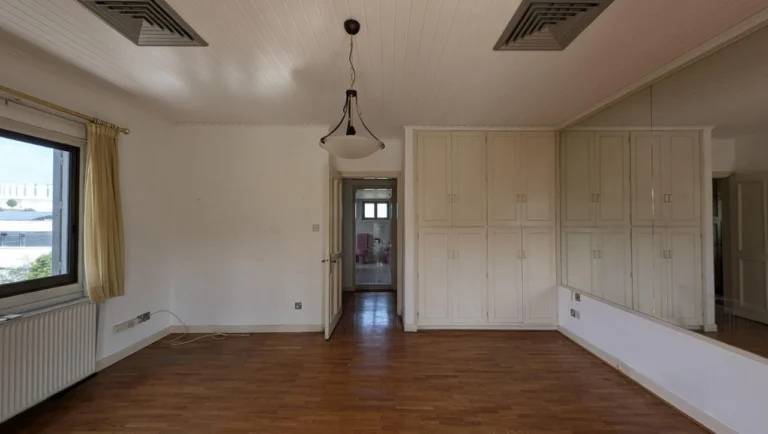 Cheap Houses and Villas for Sale Nicosia up to 700000 euro