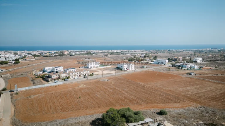 Cheap Apartments for Sale Famagusta up to 400000 euro