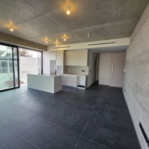 2 Bedroom Apartment for Sale in Limassol – Mesa Geitonia