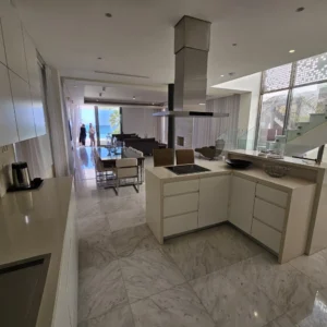 5 Bedroom House for Sale in Chlorakas, Paphos District