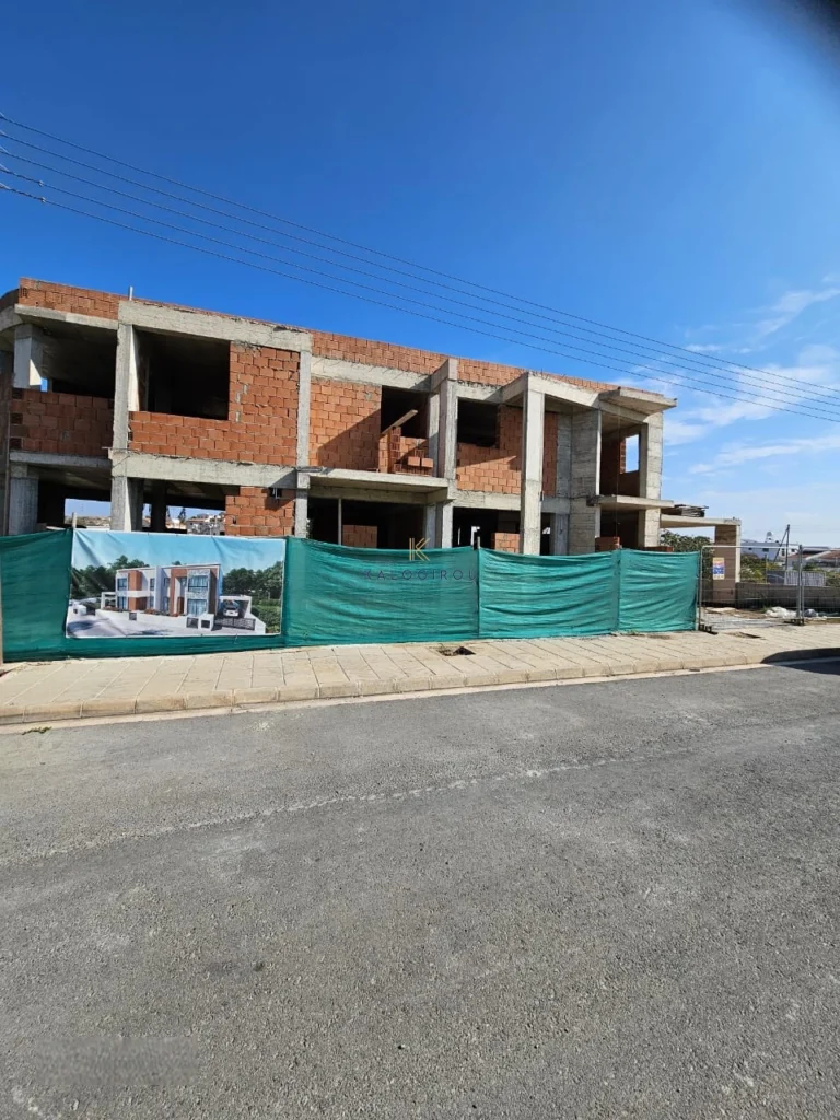 Cheap Houses and Villas for Sale Larnaca up to 300000 euro