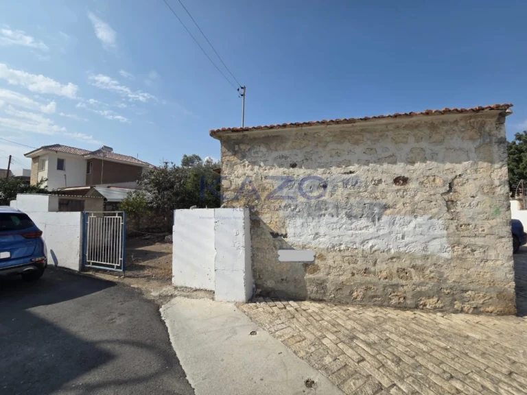 Cheap Houses and Villas for Sale Limassol up to 300000 euro