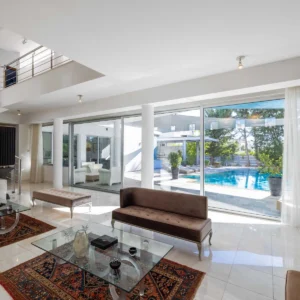 5 Bedroom House for Sale in Paphos – Anavargos