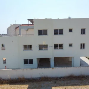 608m² Building for Sale in Mazotos, Larnaca District