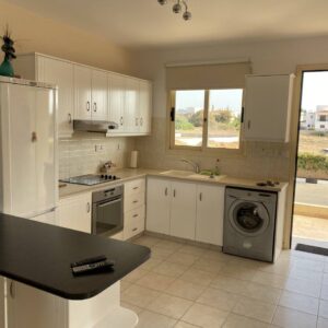 2 Bedroom Apartment for Rent in Tombs Of the Kings, Paphos District