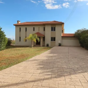 4 Bedroom House for Rent in Parekklisia, Limassol District