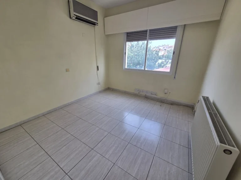 Προς Ενοικίαση