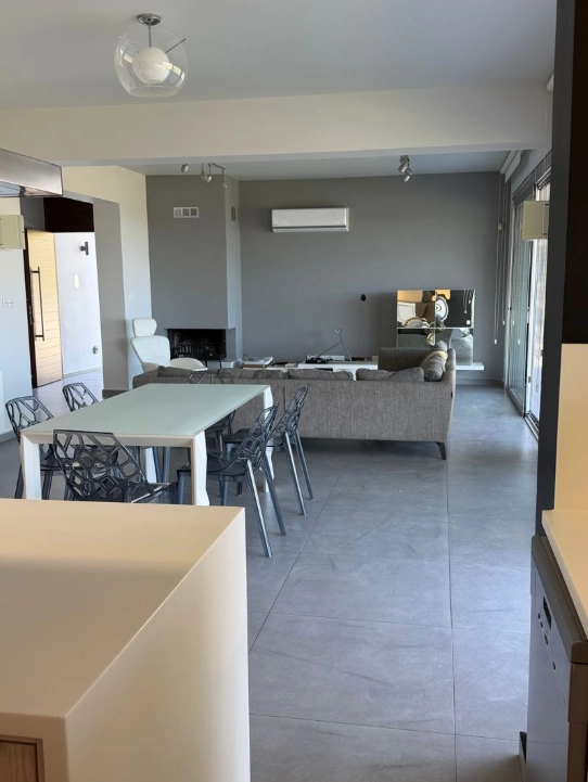 Προς Ενοικίαση