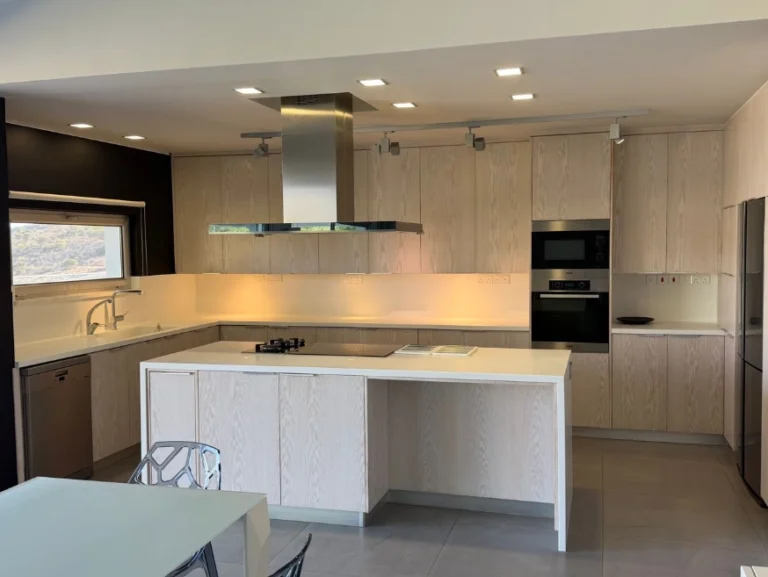 Προς Ενοικίαση