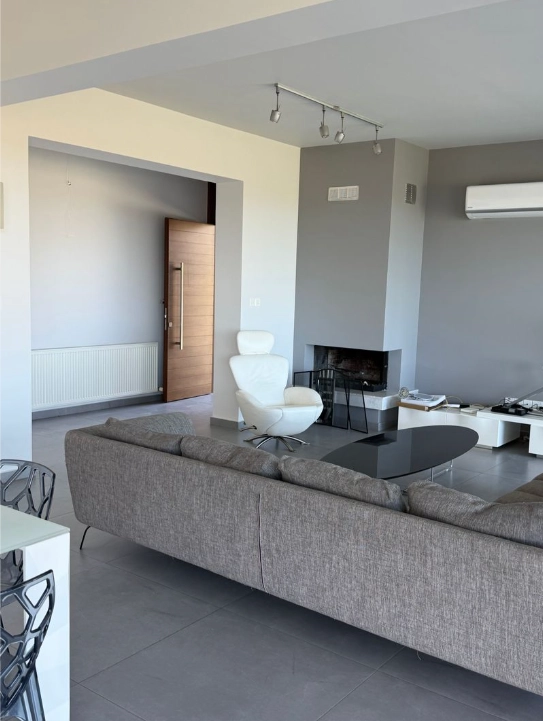 Προς Ενοικίαση