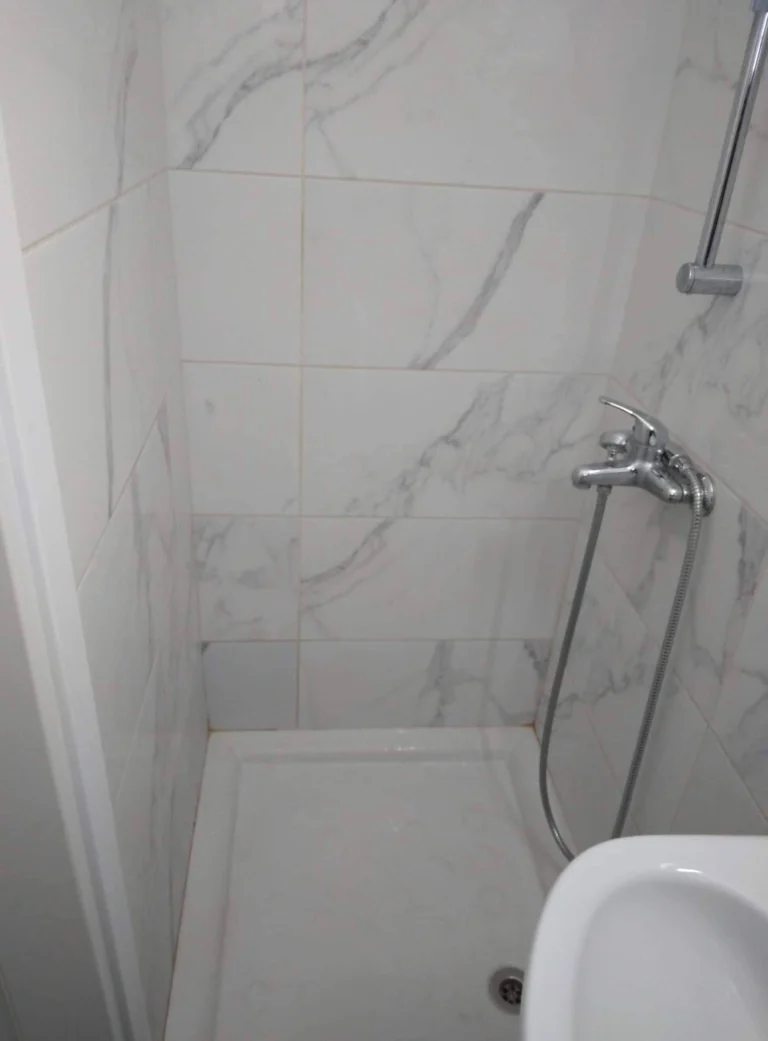 Προς Ενοικίαση