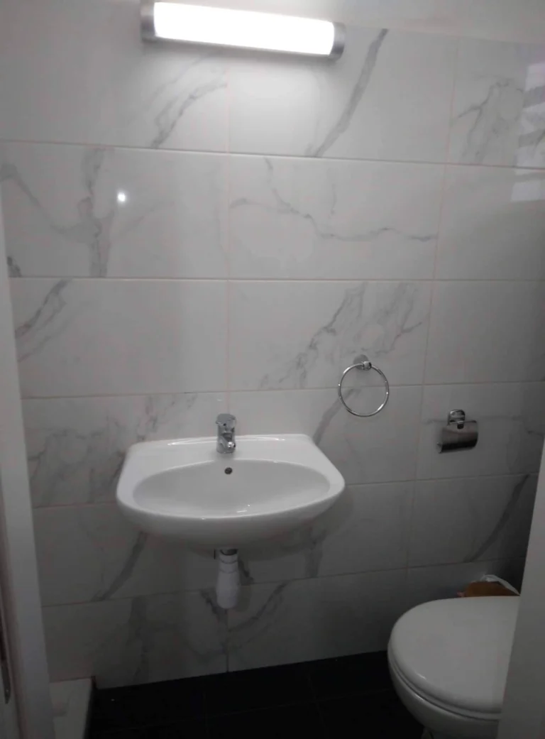 Προς Ενοικίαση