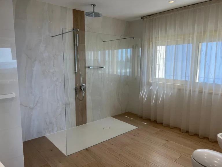 Προς Ενοικίαση