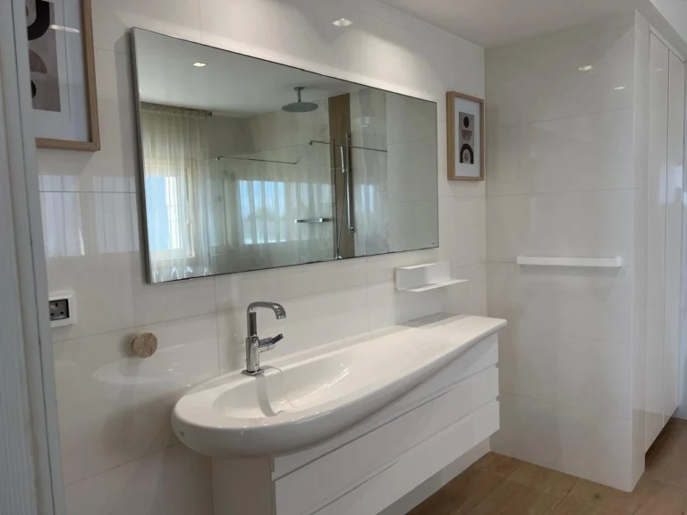 Προς Ενοικίαση