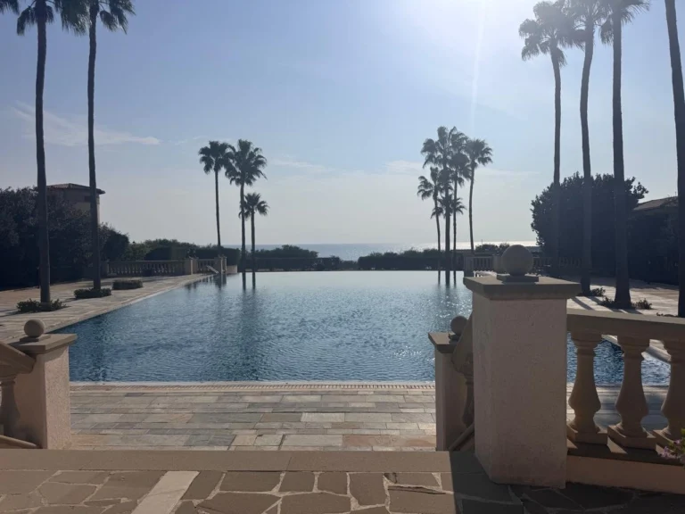 Προς Ενοικίαση