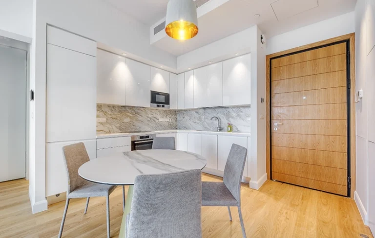 Προς Ενοικίαση