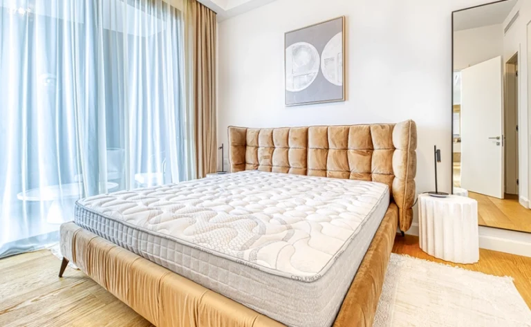 Προς Ενοικίαση