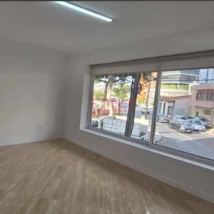 250m² Office for Rent