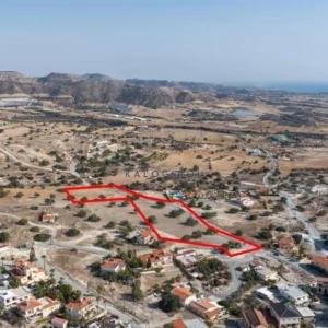 11,706m² Plot for Sale in Maroni, Larnaca District