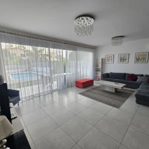 4 Bedroom House for Rent in Paphos – Universal