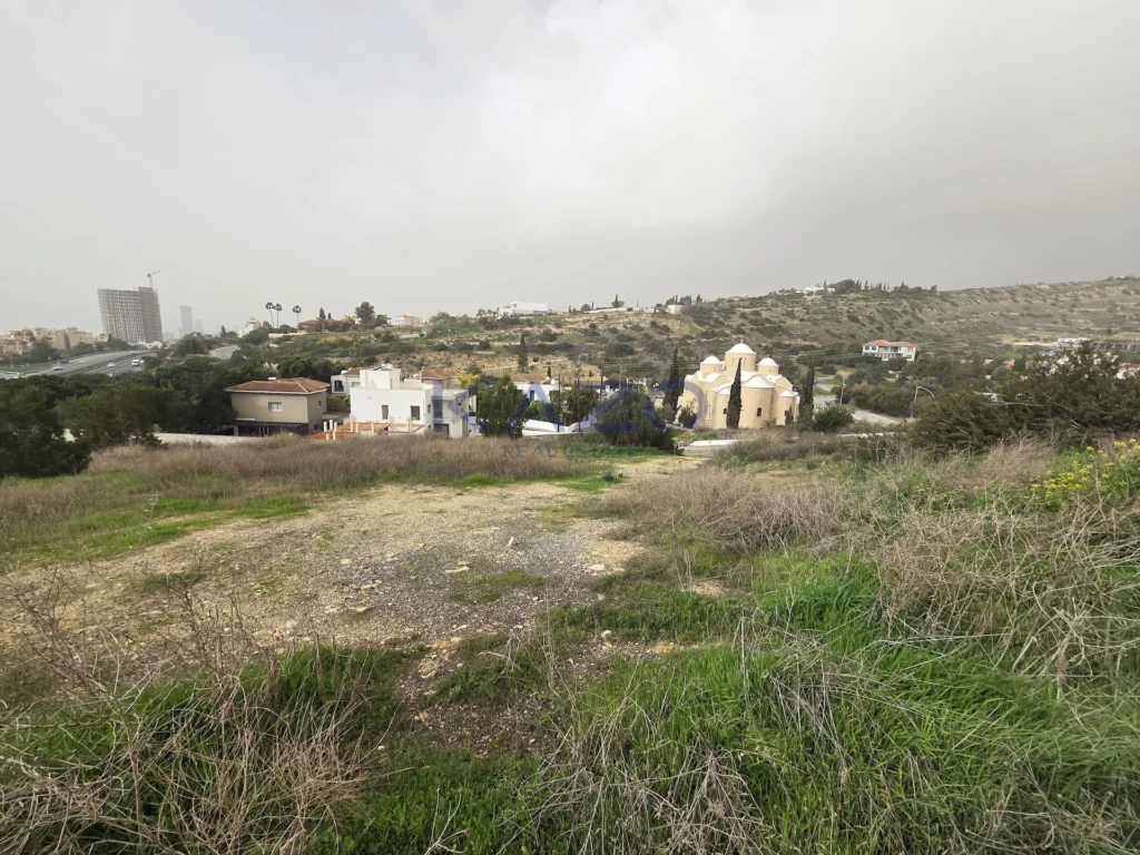 2,481m² Plot for Sale in Agios Tychonas, Limassol District