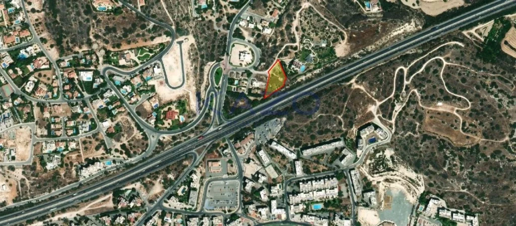 2,481m² Plot for Sale in Agios Tychonas, Limassol District