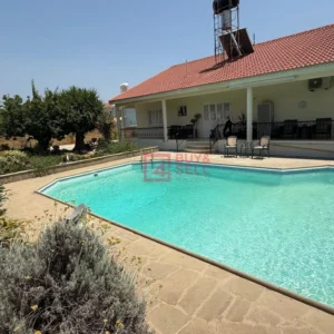 4 Bedroom House for Sale in Apesia, Limassol District