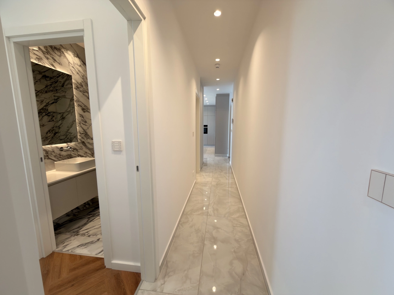 2 Bedroom Apartment for Rent in Agios Tychonas, Limassol District