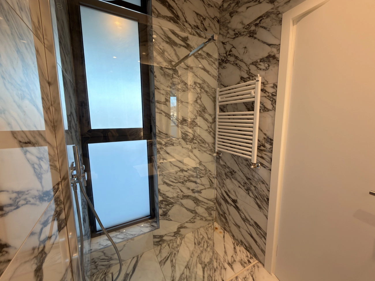 2 Bedroom Apartment for Rent in Agios Tychonas, Limassol District