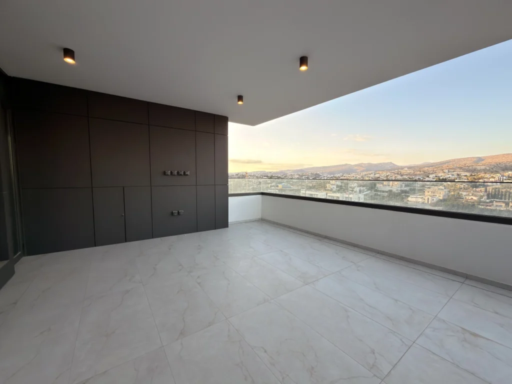 2 Bedroom Apartment for Rent in Agios Tychonas, Limassol District