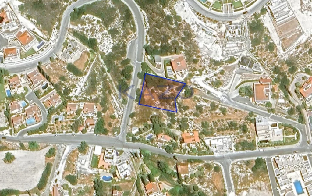 1,271m² Plot for Sale in Agios Tychonas, Limassol District