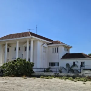 6+ Bedroom House for Sale in Larnaca – Sotiros