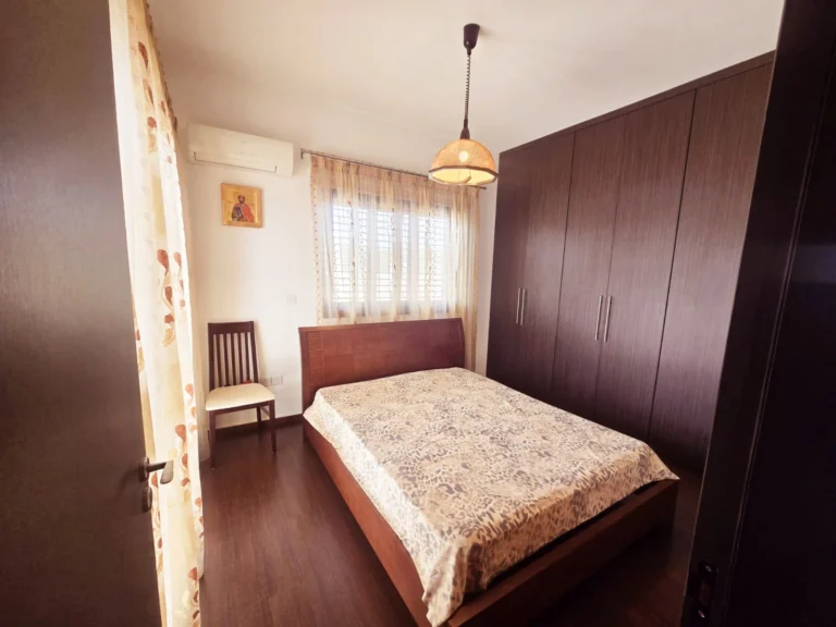 Cheap Houses and Villas for Sale Larnaca up to 600000 euro