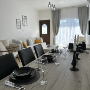 2 Bedroom House for Sale in Tombs Of the Kings, Paphos District