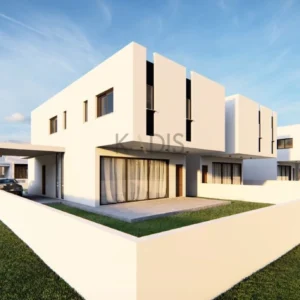 3 Bedroom House for Sale in Strovolos, Nicosia District