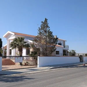 393m² House for Sale in Pyla, Larnaca District