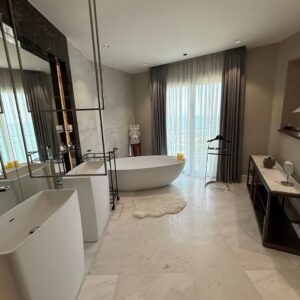 3 Bedroom Apartment for Rent in Limassol – Sea Front, Molos