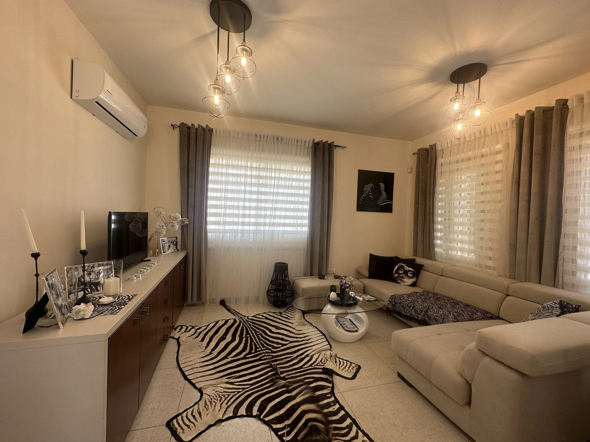 2 Bedroom House for Rent in Agios Tychonas, Limassol District