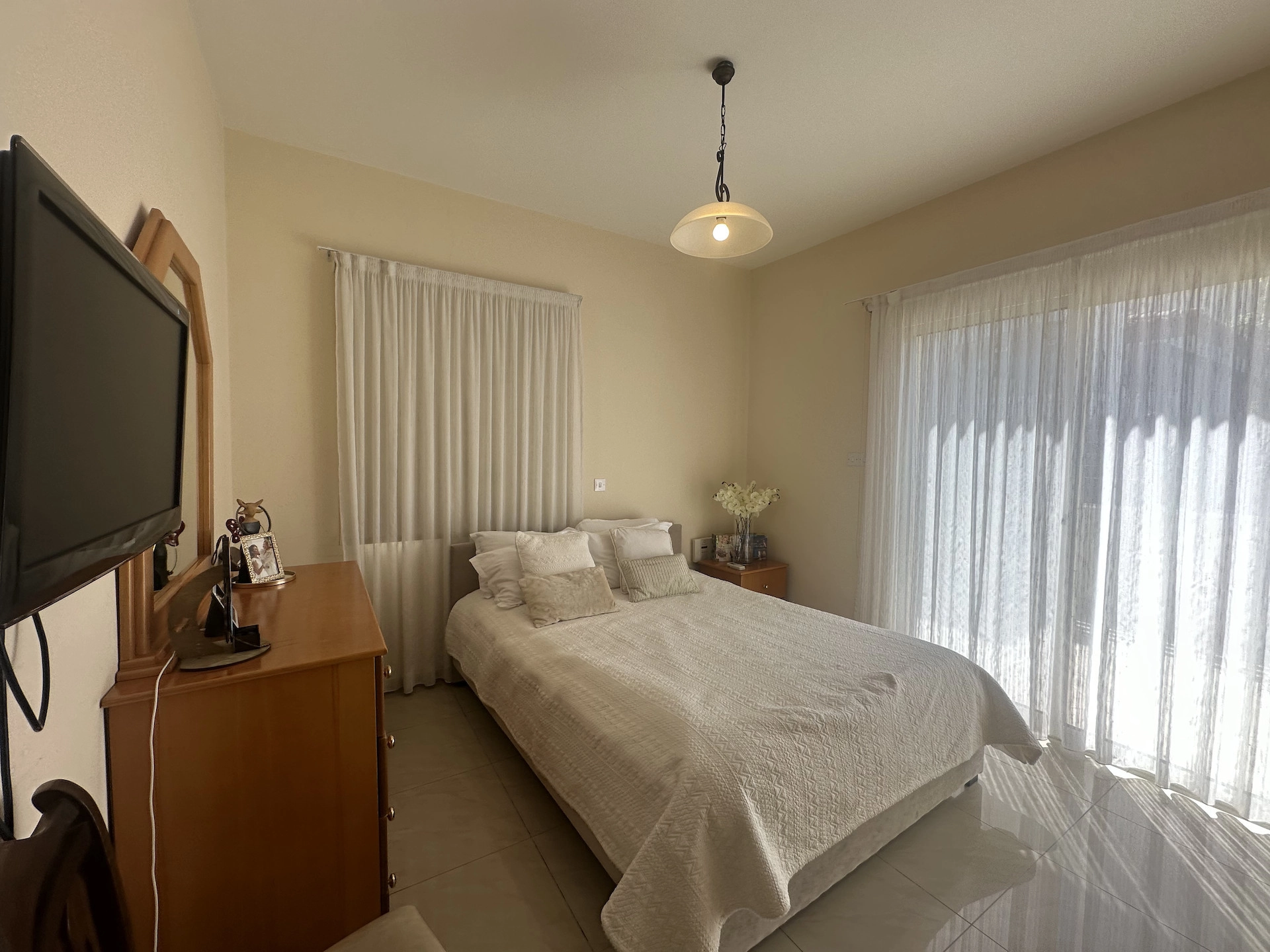 2 Bedroom House for Rent in Agios Tychonas, Limassol District