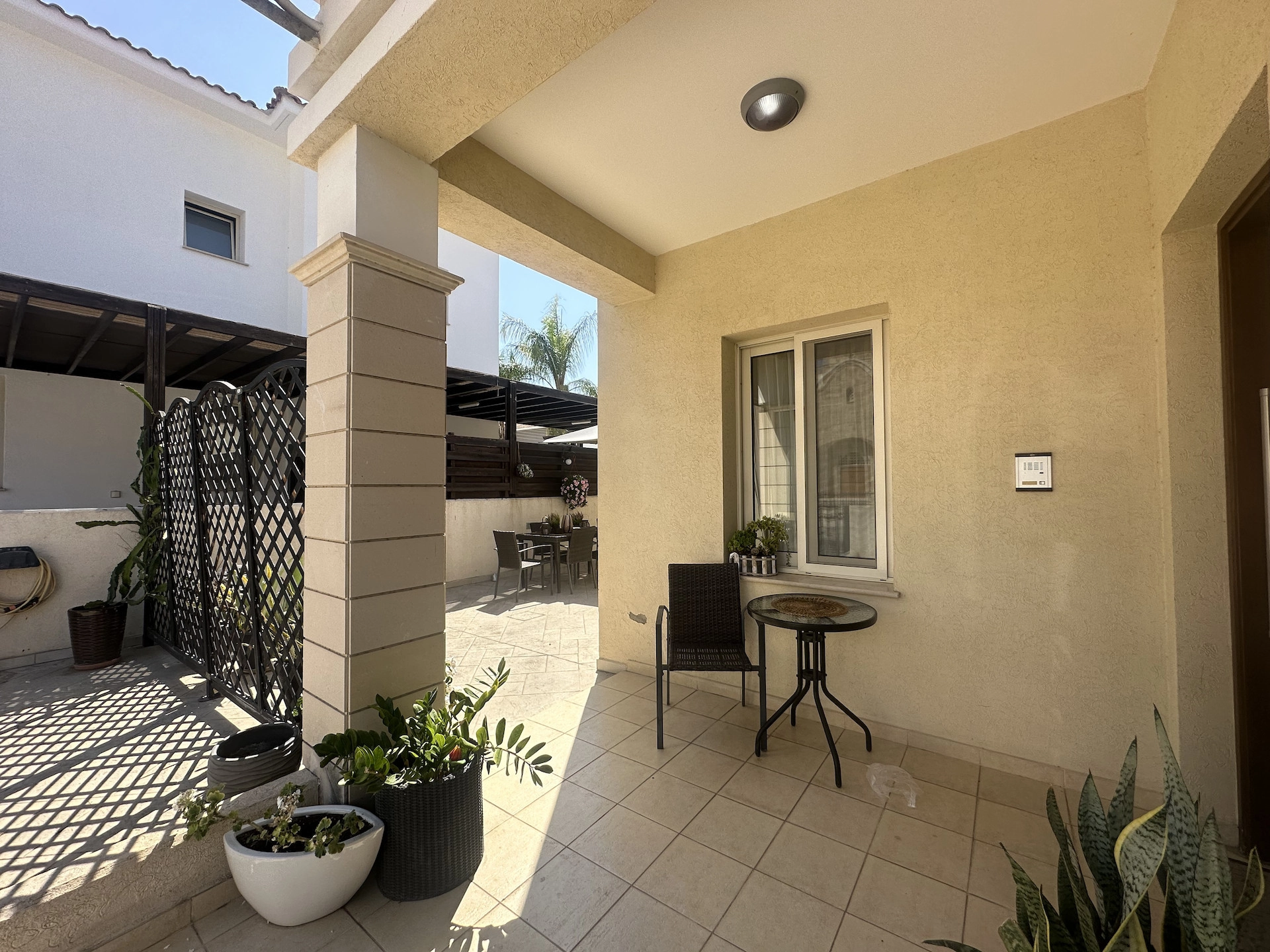 2 Bedroom House for Rent in Agios Tychonas, Limassol District
