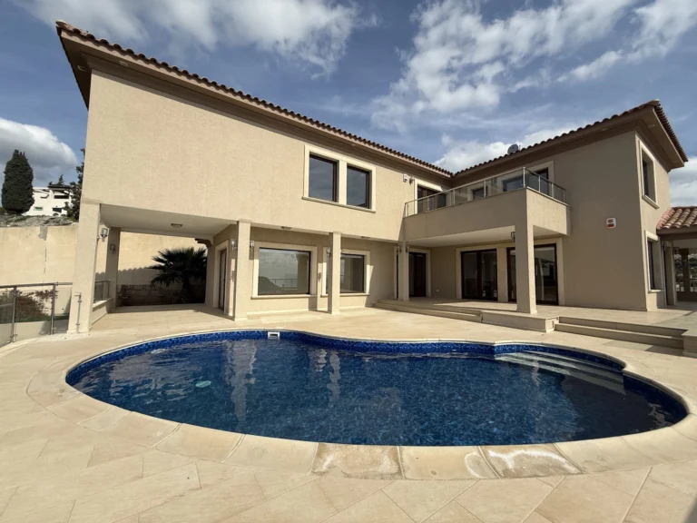 5 Bedroom House for Rent in Agios Tychonas, Limassol District