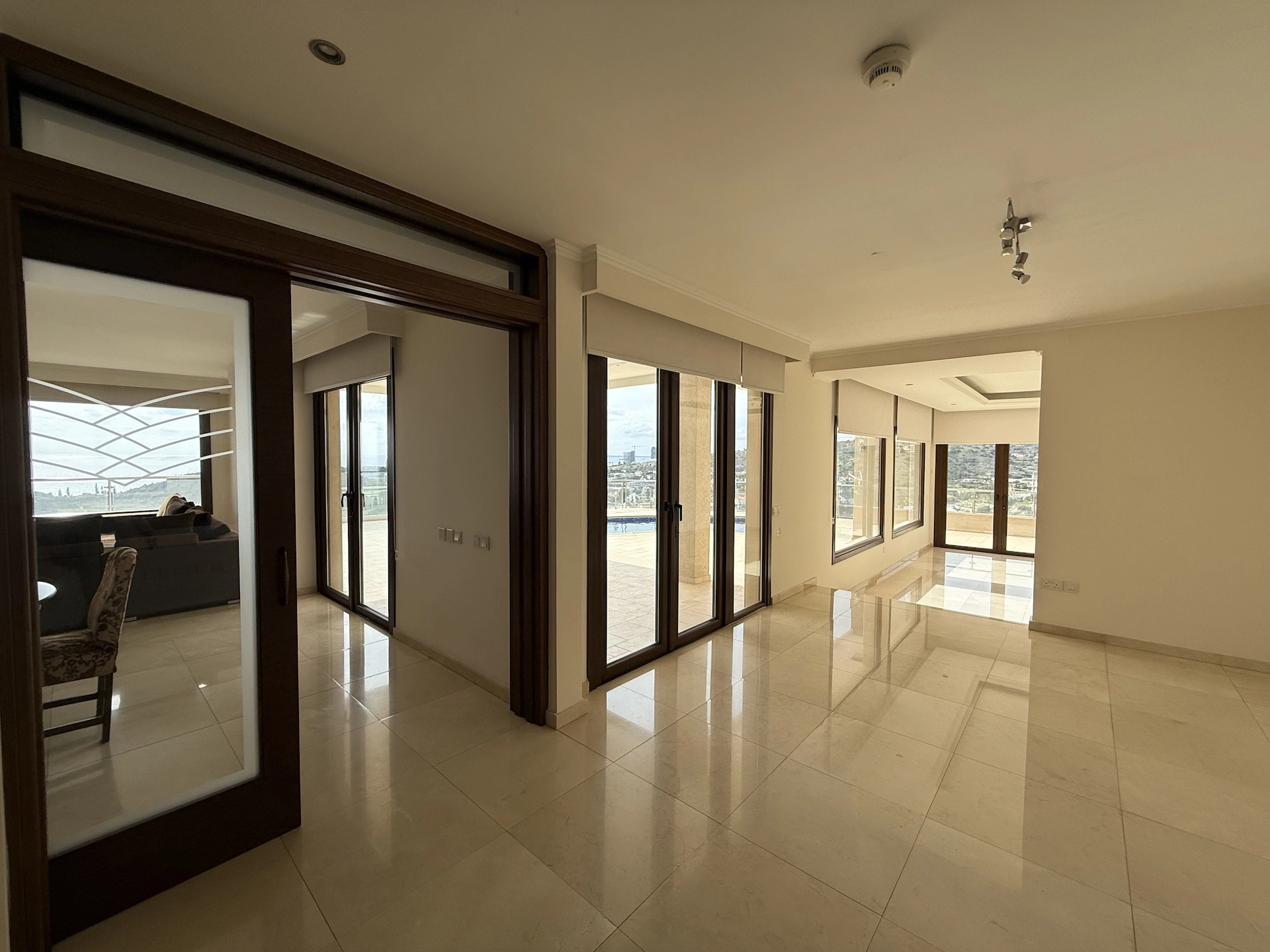 5 Bedroom House for Rent in Agios Tychonas, Limassol District