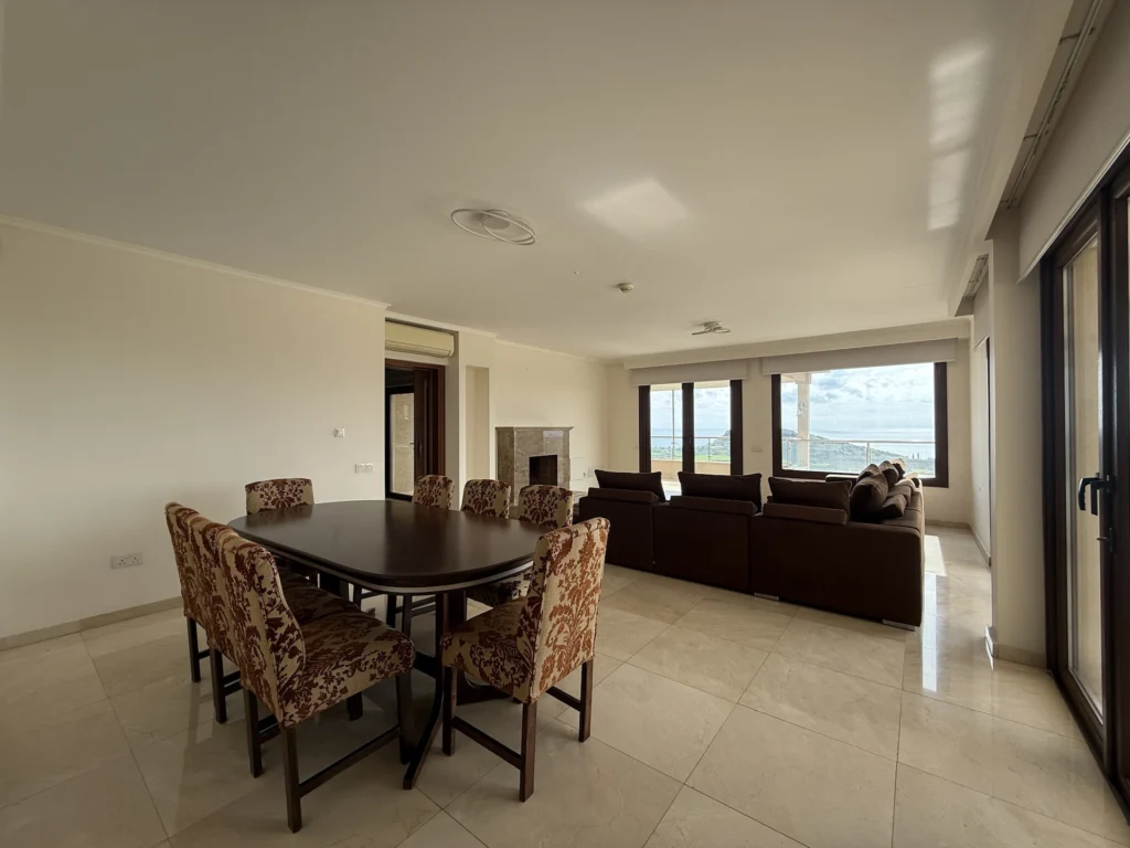 5 Bedroom House for Rent in Agios Tychonas, Limassol District