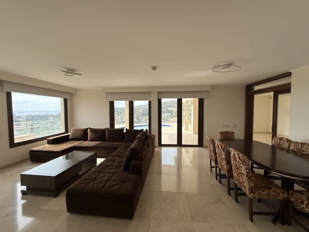 5 Bedroom House for Rent in Agios Tychonas, Limassol District