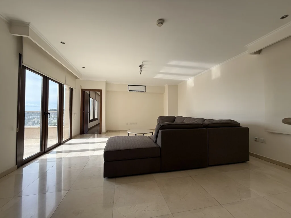5 Bedroom House for Rent in Agios Tychonas, Limassol District