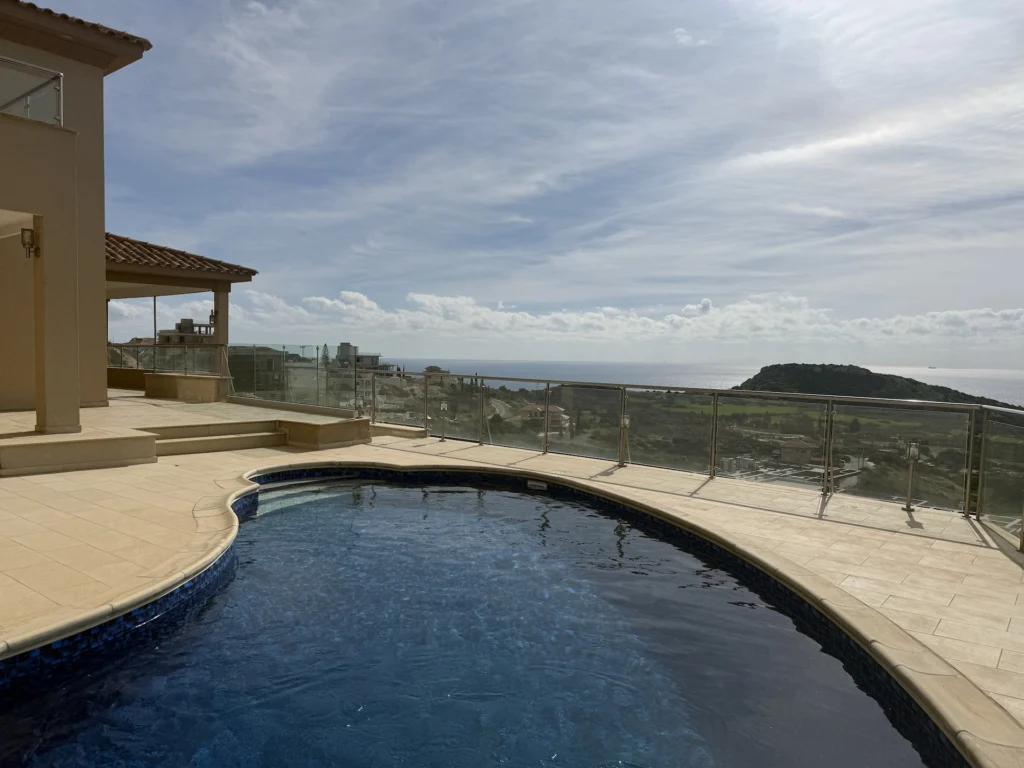 5 Bedroom House for Rent in Agios Tychonas, Limassol District