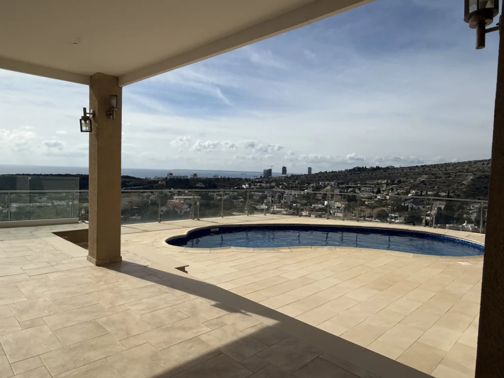 5 Bedroom House for Rent in Agios Tychonas, Limassol District