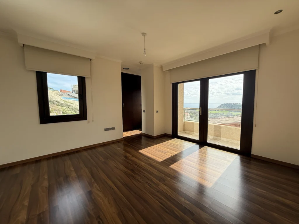5 Bedroom House for Rent in Agios Tychonas, Limassol District
