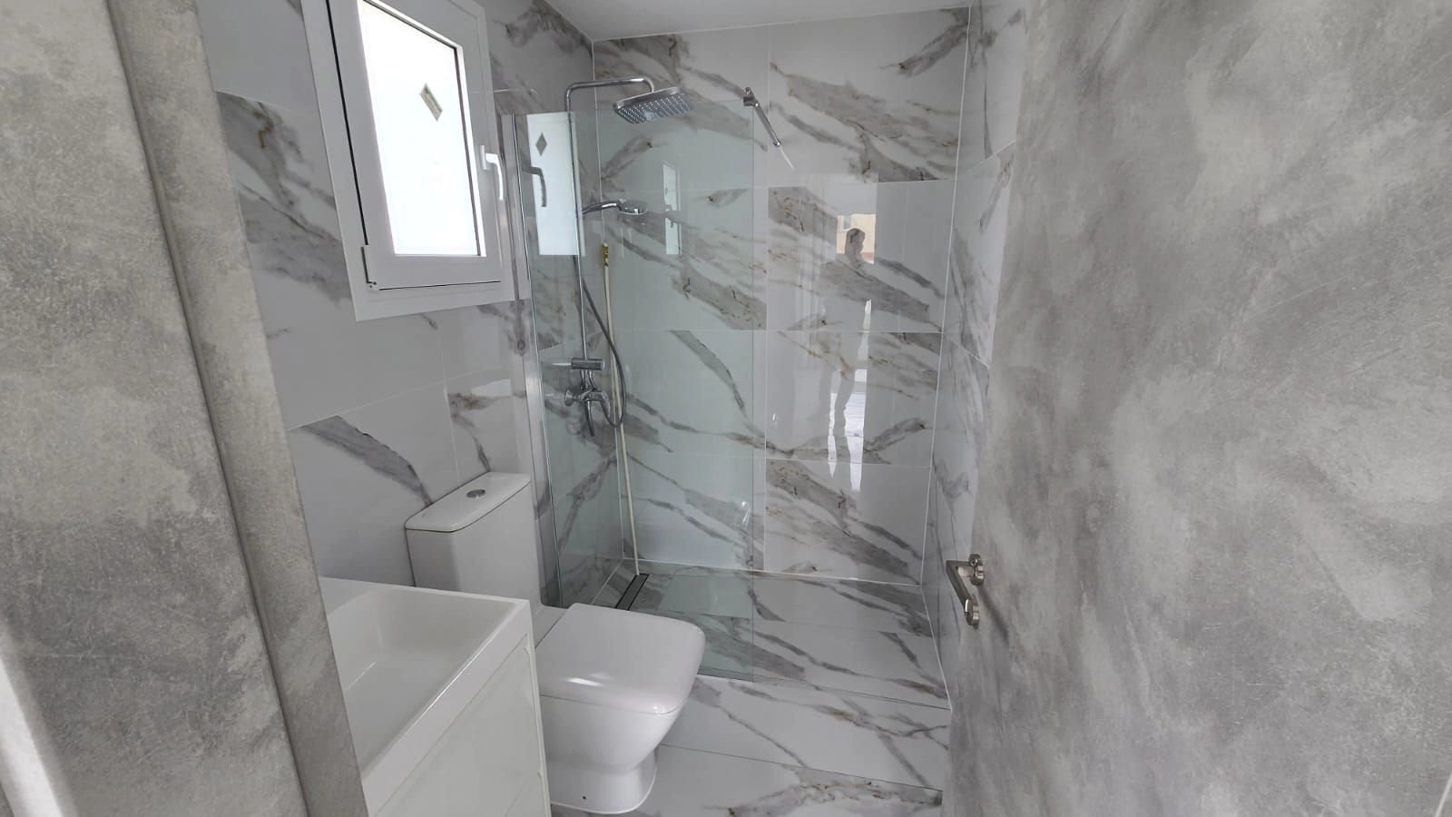 5 Bedroom House for Rent in Agios Tychonas, Limassol District
