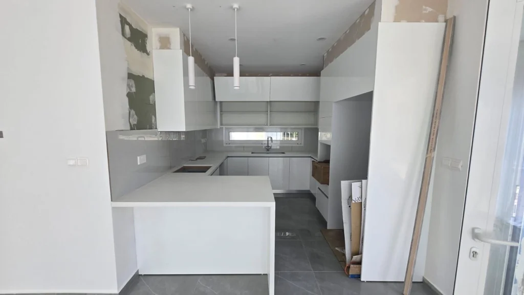 5 Bedroom House for Rent in Agios Tychonas, Limassol District